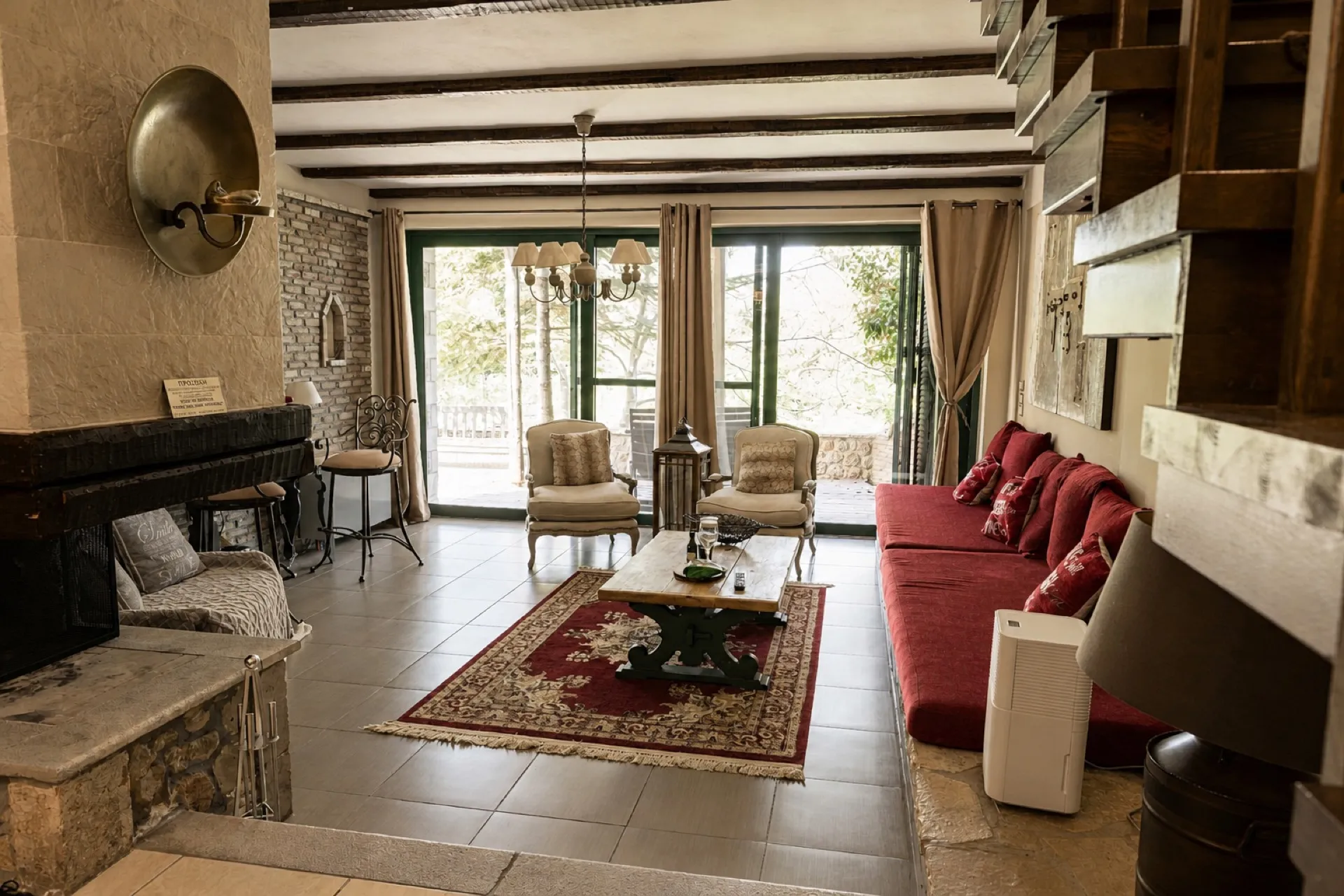 Vathyskia Signature Suite 1