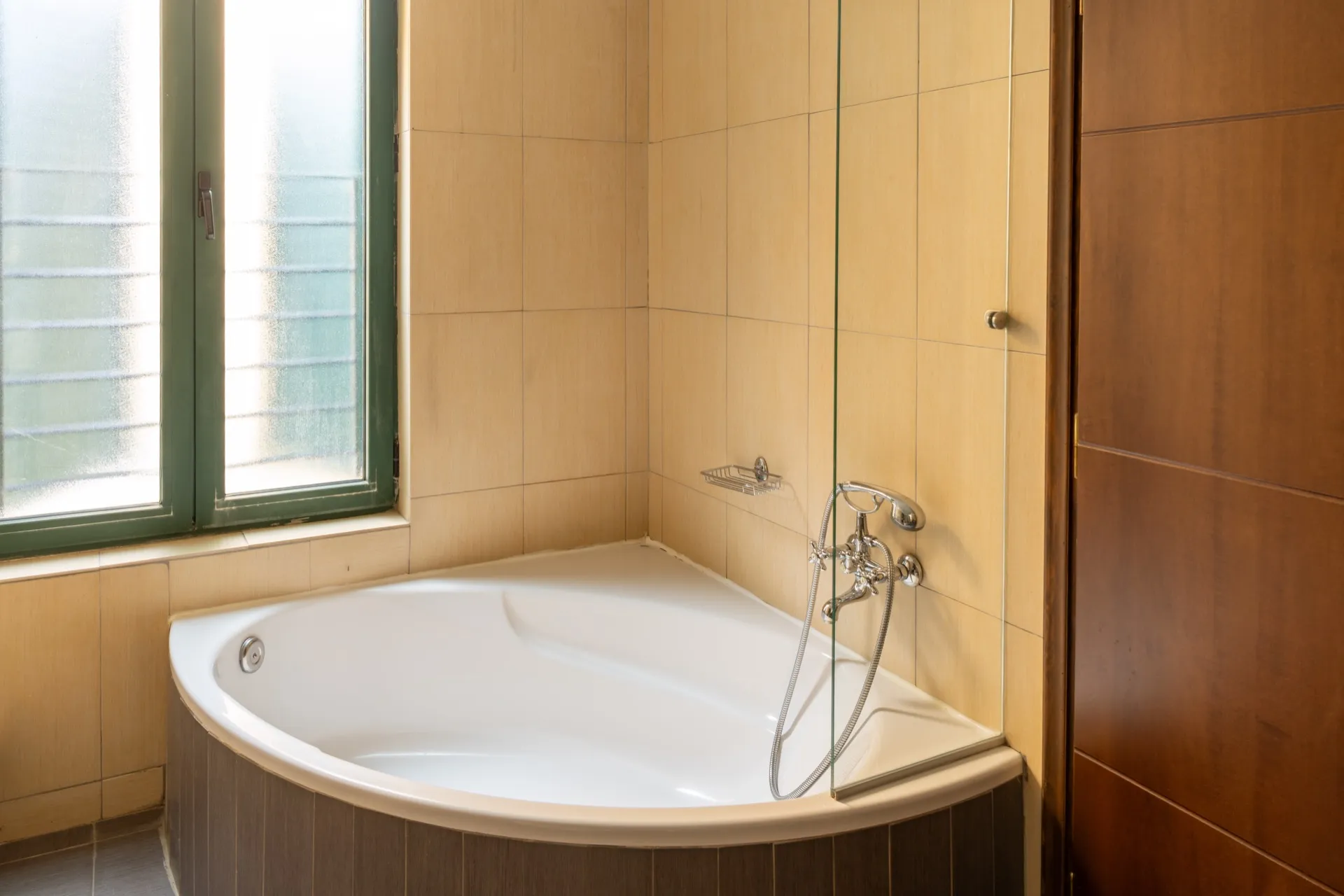 Deluxe Double Room 2