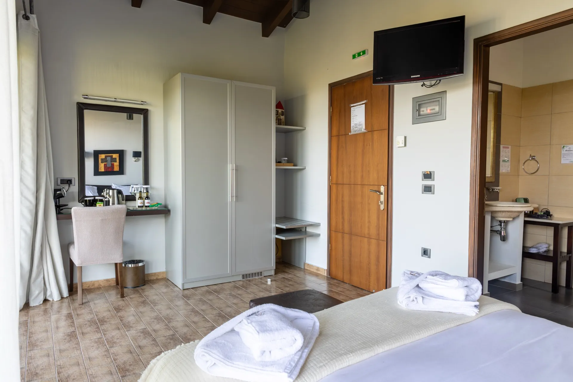 Deluxe Double Room 5