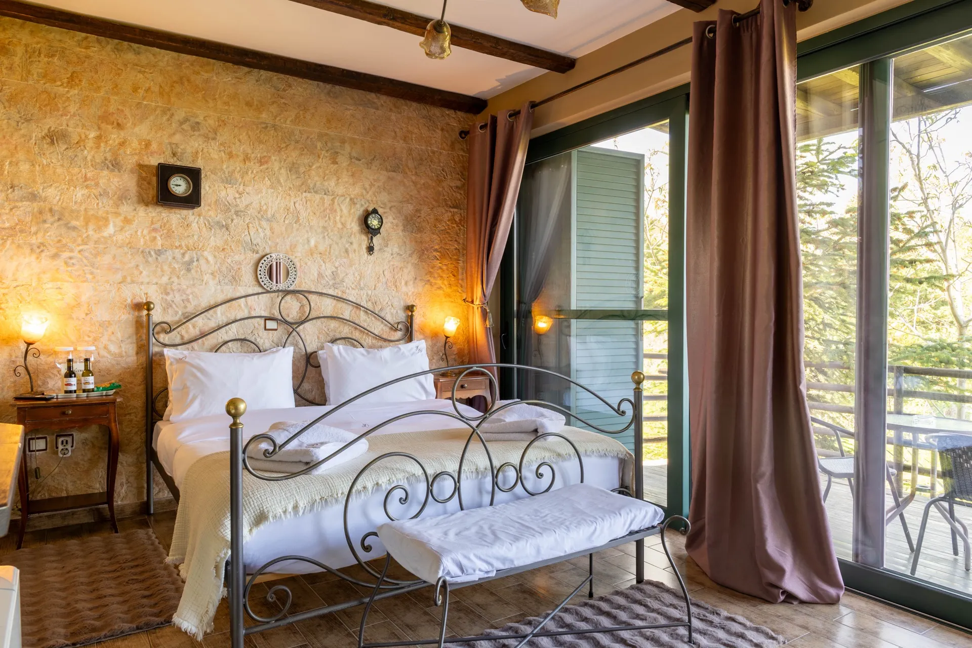 Deluxe Double Room with Fireplace 1