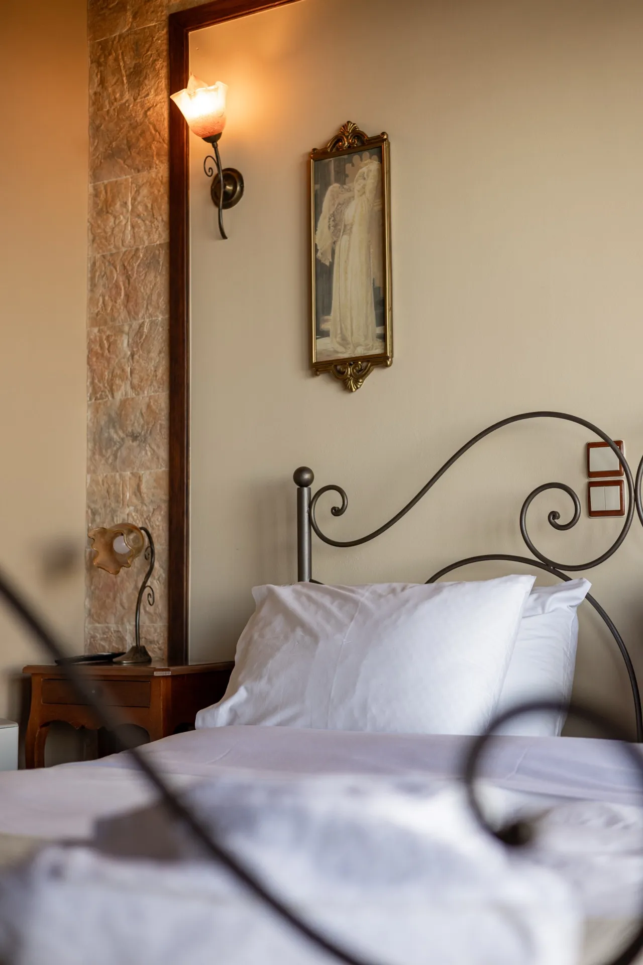 Deluxe Double Room with Fireplace 10